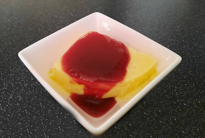 Desserts – vanilleroomijs met bramencoullis-2
