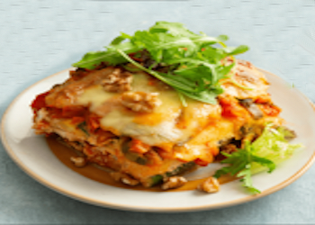 Hoofdgerechten, pasta – Courgette lasagna met rucola