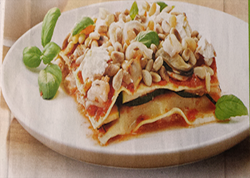 Hoofdgerechten, pasta, vis – Zeevruchten-lasagna-met-paprikacoulis